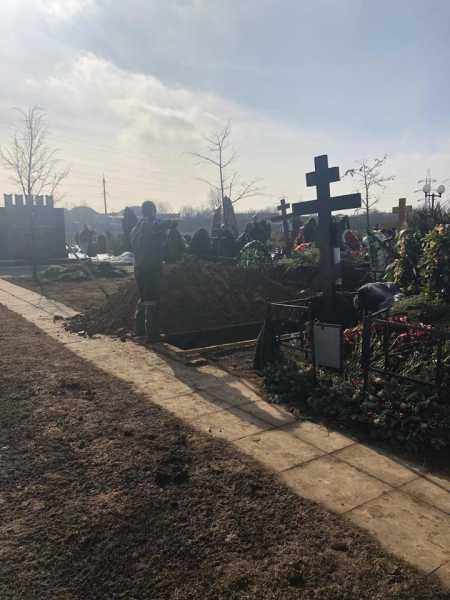 Похороны и прощание с Игорем Малашенко: онлайн-трансляция 193