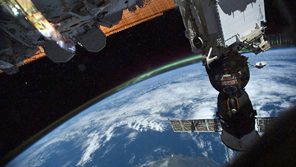 Роскосмос проведет на МКС опыт, расследуя возникновение «дыры» в «Союзе» 1