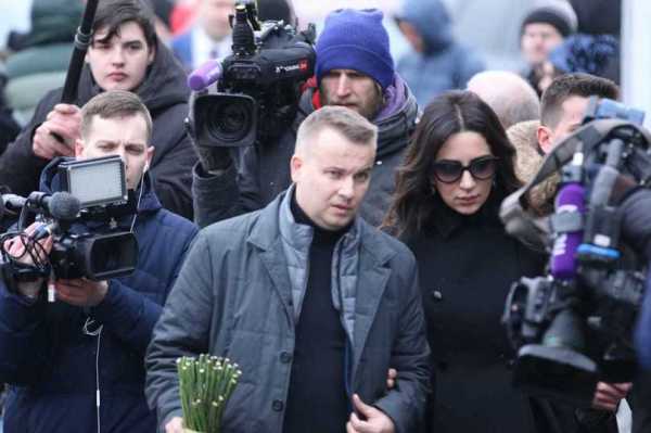 Прощание и похороны Юлии Началовой: онлайн-трансляция 301