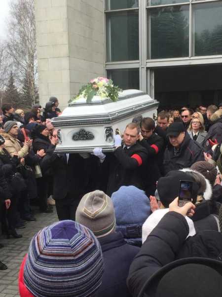 Прощание и похороны Юлии Началовой: онлайн-трансляция 271