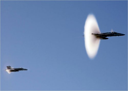 Сингулярность Прандтля-Глоерта: умопомрачительный воротничок на реактивном самолете (24 фото) 101