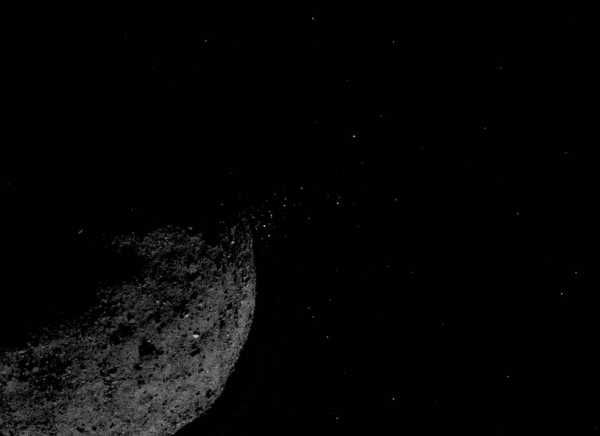 Ученые нашли, что астероид Бенну выбрасывает в космос тонны пыли. Это очень редчайшее свойство для астероидов! 1