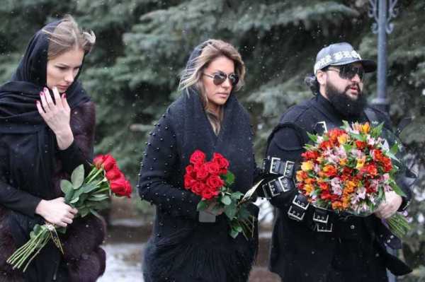 Прощание и похороны Юлии Началовой: онлайн-трансляция 337