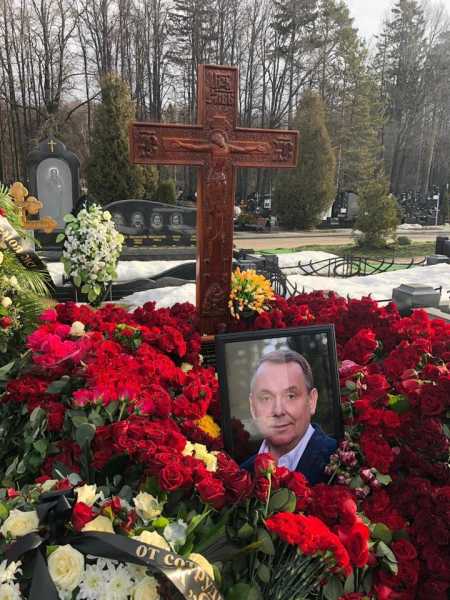 Прощание и похороны Юлии Началовой: онлайн-трансляция 367