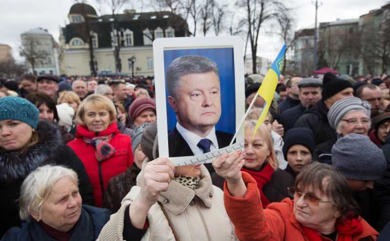 Порошенко пообещал опосля выборов возвратить Крым «без договоренностей» 27