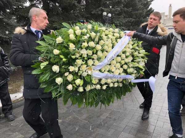 Прощание и похороны Юлии Началовой: онлайн-трансляция 335