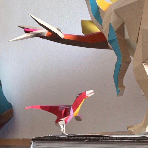Трёхмерные бумажные скульптуры динозавров Себы Нараньо (10 фото) 55