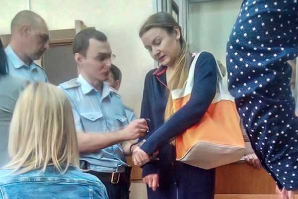 Три года в аду: россиянку закрыли в СИЗО после аудита банка 23