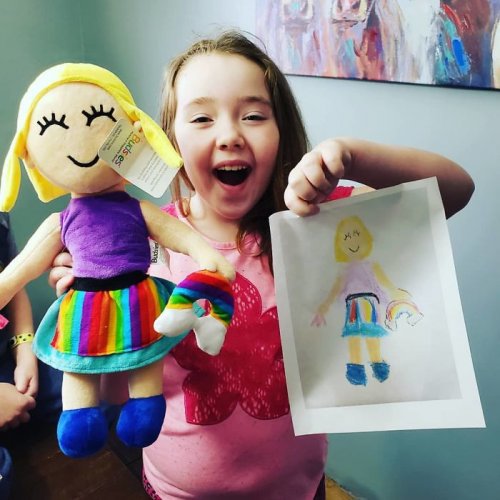 Компания превращает детские рисунки в уникальные плюшевые игрушки (34 фото)