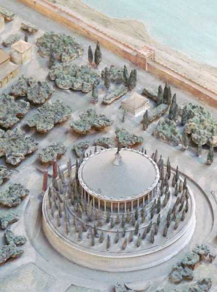 Археологу понадобилось более 30 лет, чтобы воссоздать самую точную модель Древнего Рима (9 фото) 57