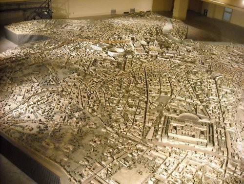 Археологу понадобилось более 30 лет, чтобы воссоздать самую точную модель Древнего Рима (9 фото) 51