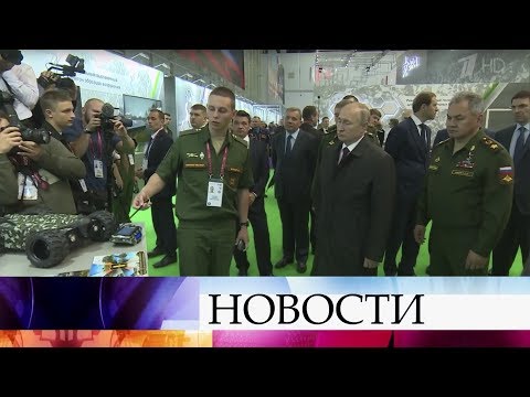 Владимир Путин посетил военно-технический форум "Армия". 5