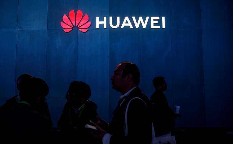 WSJ узнала о попытках чиновника Белого дома отсрочить запреты для Huawei