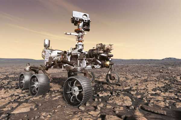 В НАСА завершили монтаж шести колес с моторами на новый марсоход Mars 2020 Rover