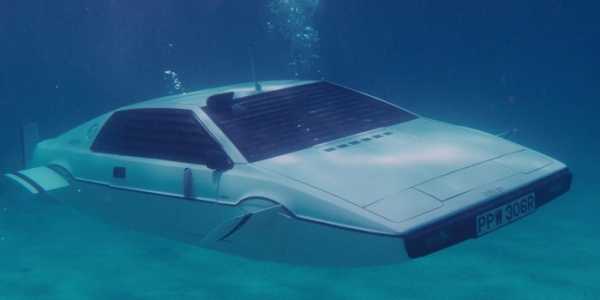 Илон Маск сообщил о создании машины-субмарины из фильма про Джеймса Бонда.