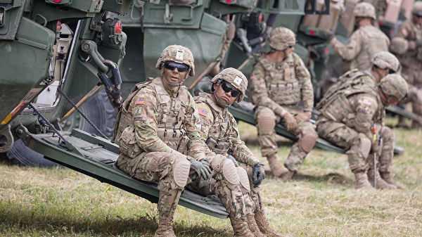 FT узнала о планах США перебросить дополнительные войска в Польшу