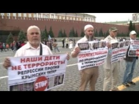 "Нас не слышат": крымские татары пришли к Кремлю | ТВ-новости 1
