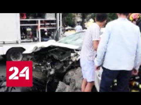 Массовая авария на Кутузовском проспекте: столкнулись 5 автомобилей - Россия 24 1