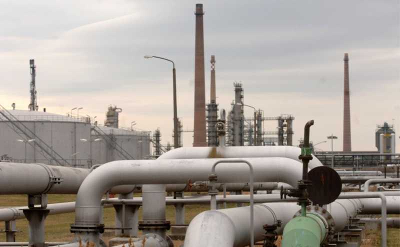 Shell сообщила о новой приостановке немецким НПЗ приема нефти по «Дружбе» 11