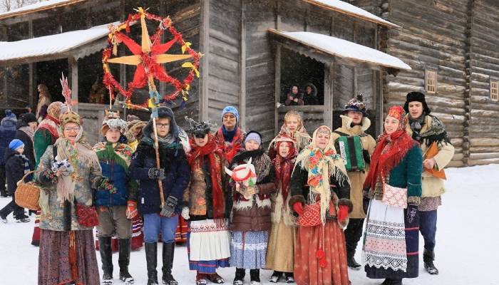 Святки Рождественские в России