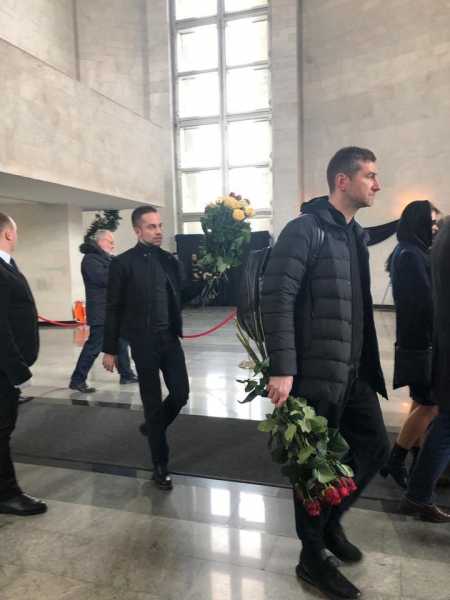 Похороны и прощание с Игорем Малашенко: онлайн-трансляция 155