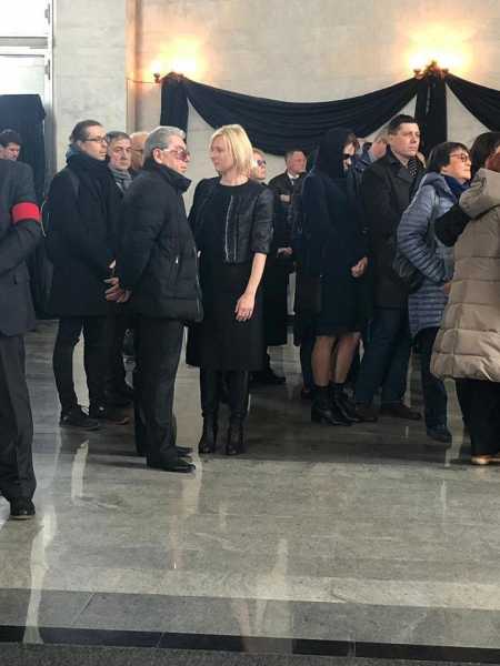 Похороны и прощание с Игорем Малашенко: онлайн-трансляция 147